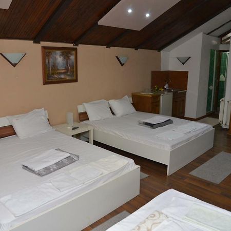Lira Inn Nis Luaran gambar
