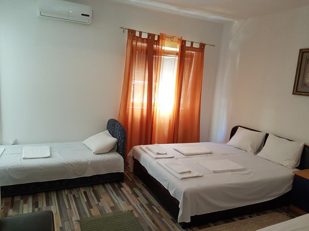 Lira Inn Nis Luaran gambar