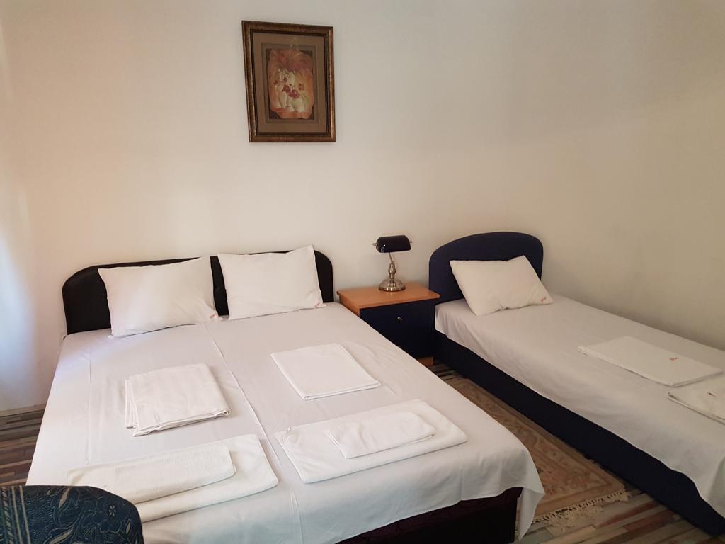 Lira Inn Nis Luaran gambar