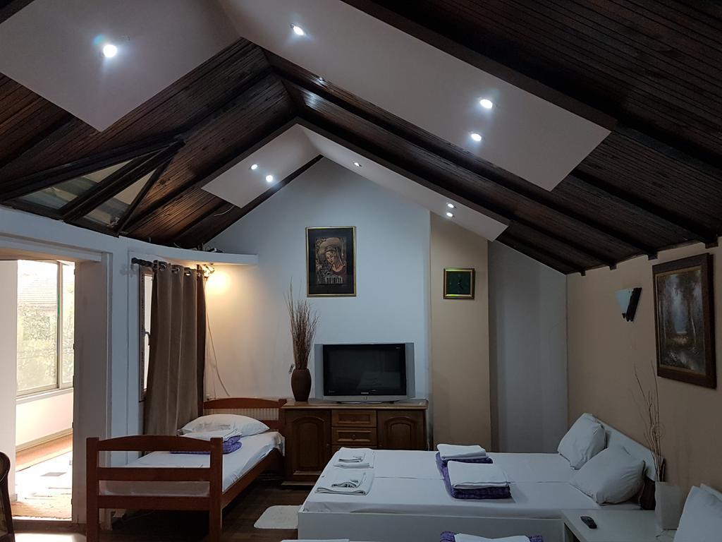 Lira Inn Nis Luaran gambar