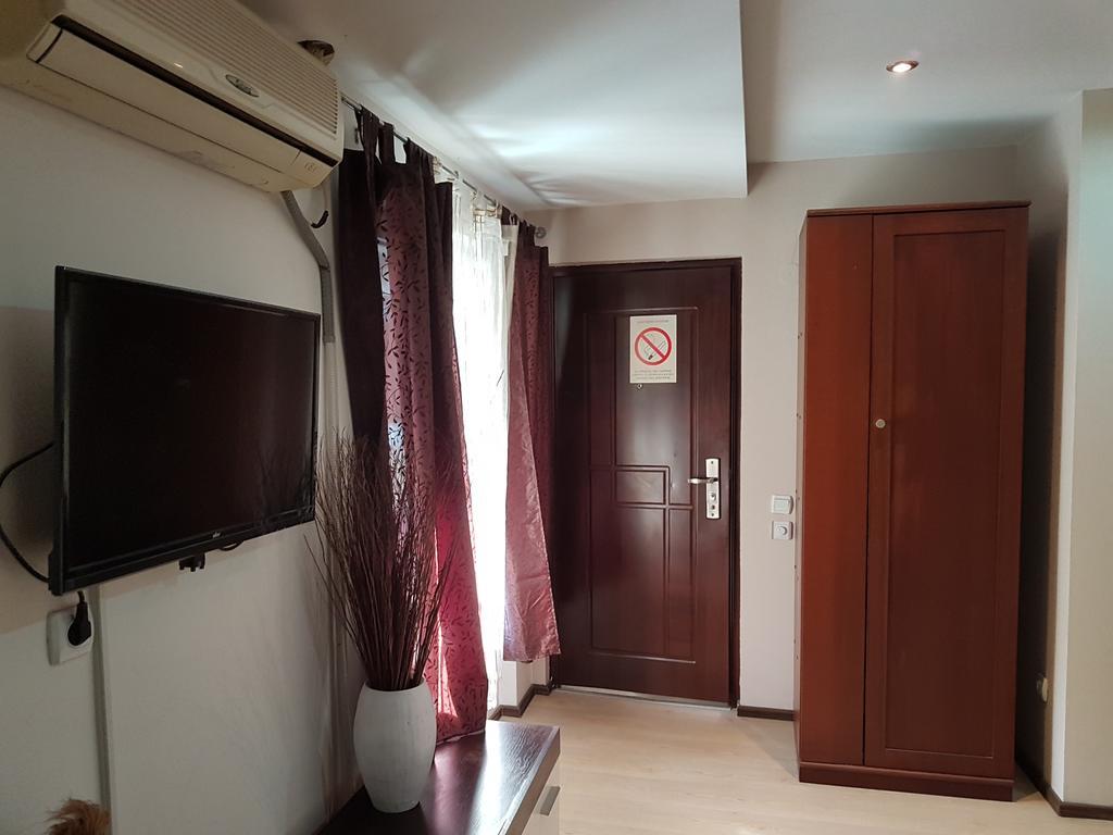 Lira Inn Nis Luaran gambar