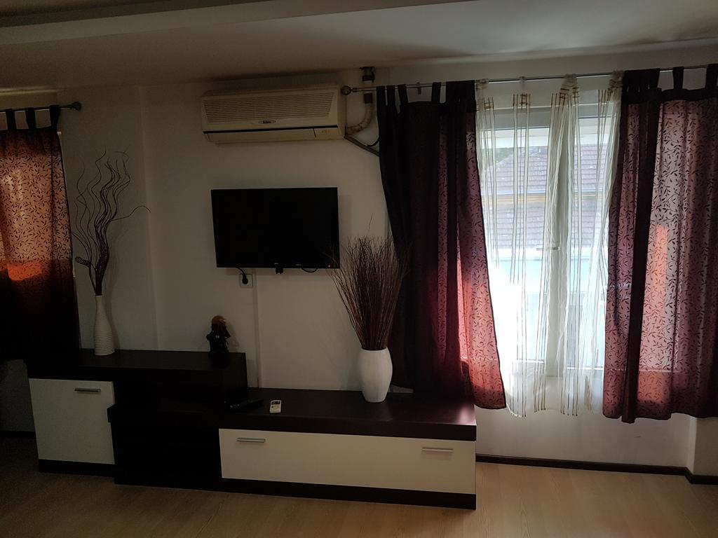 Lira Inn Nis Luaran gambar
